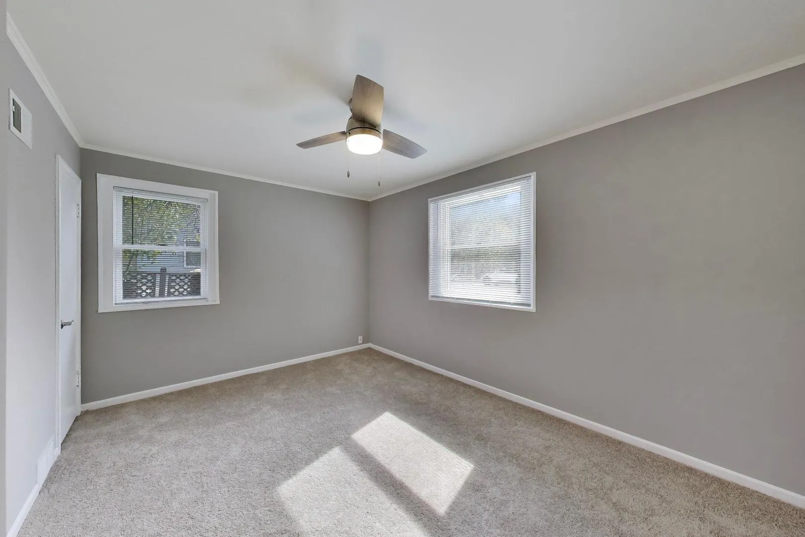 902 E Rockland Rd, , 60048, USA 60048-Libertyville-IL