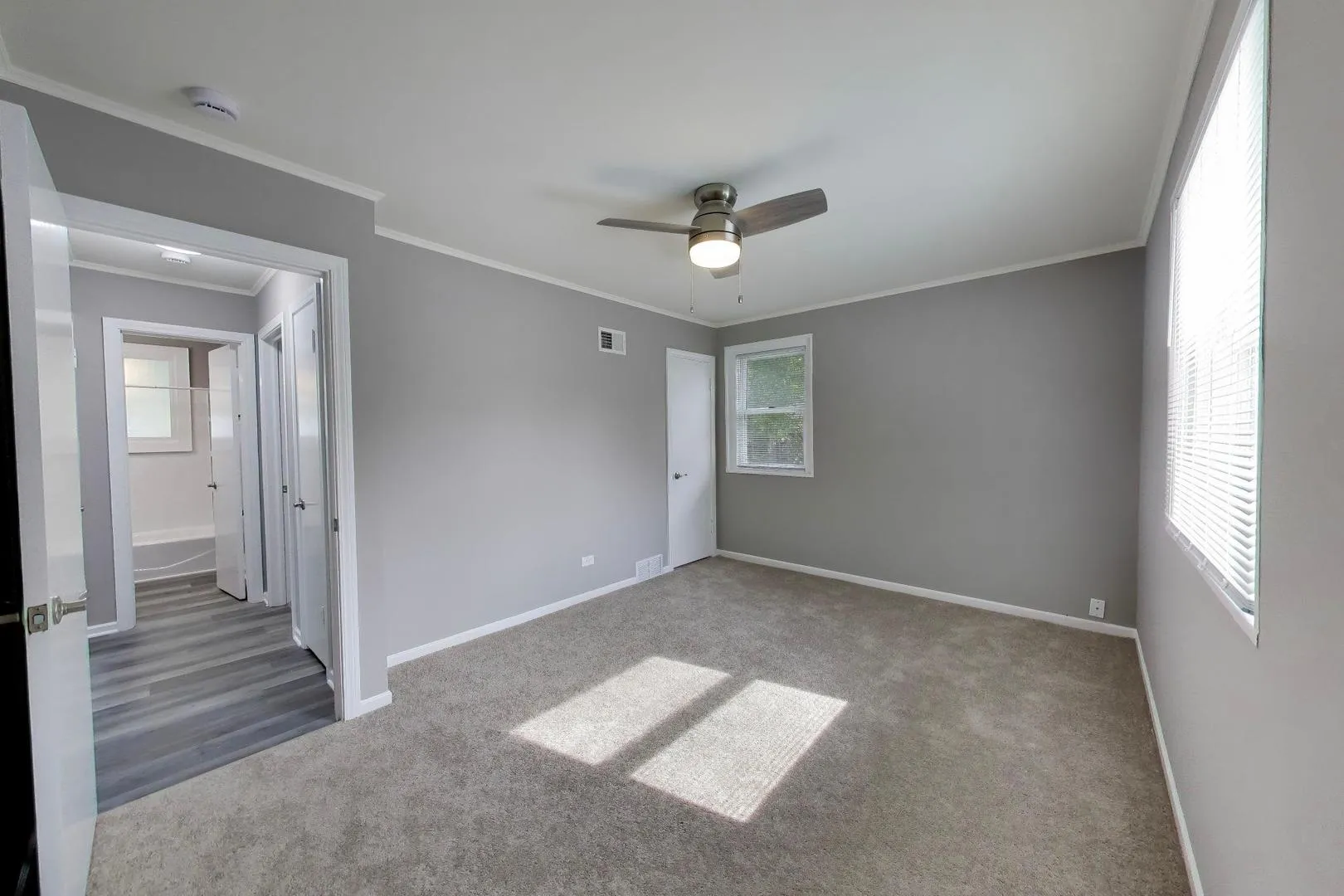 902 E Rockland Rd, , 60048, USA 60048-Libertyville-IL