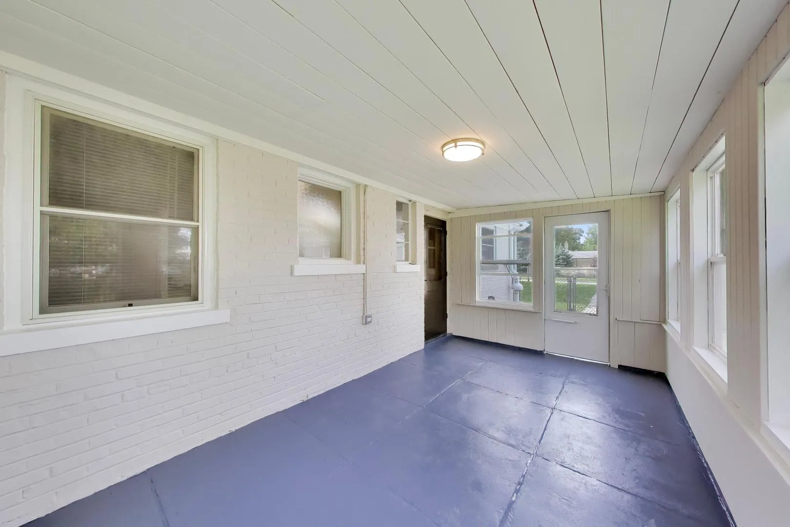 902 E Rockland Rd, , 60048, USA 60048-Libertyville-IL