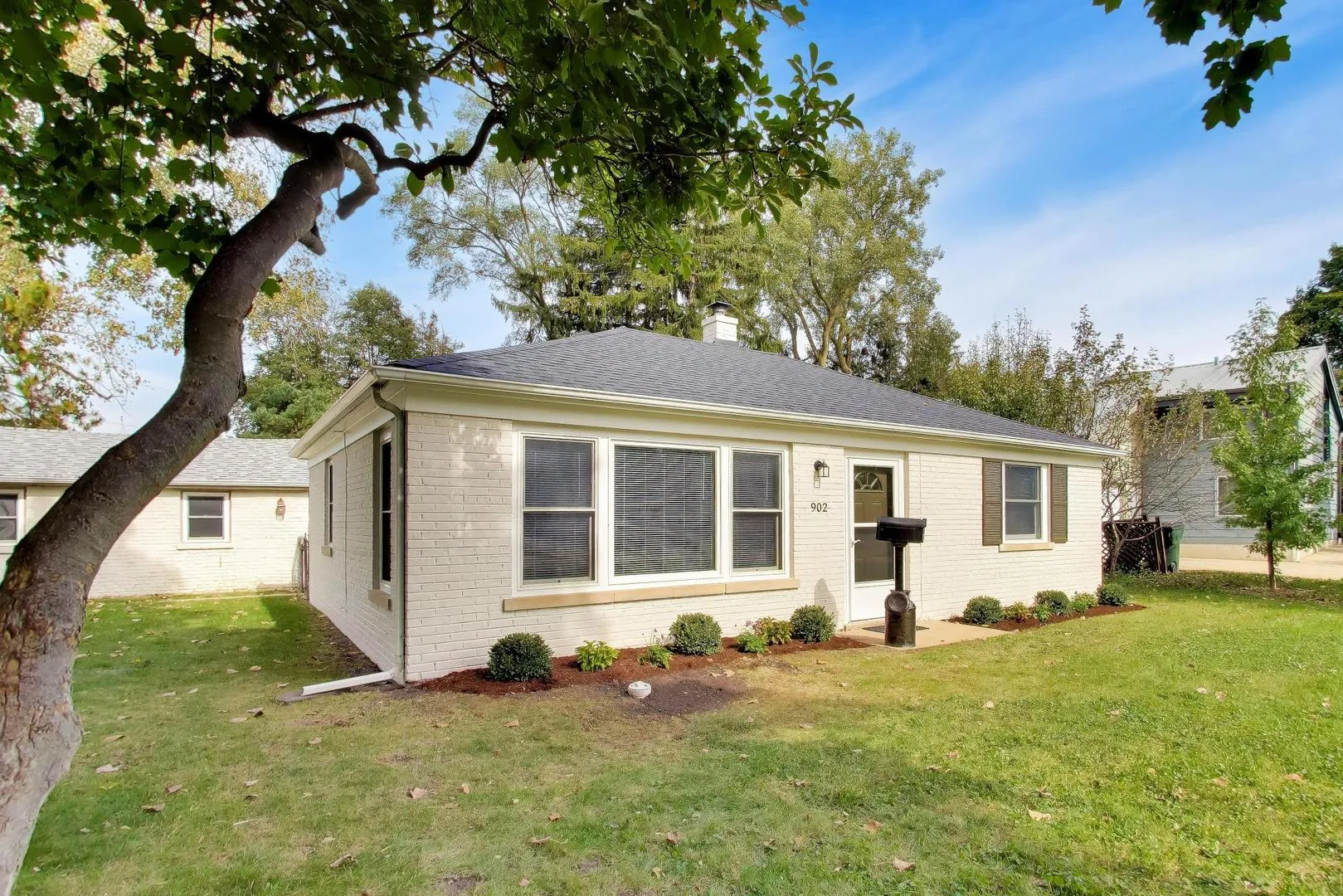 902 E Rockland Rd, , 60048, USA 60048-Libertyville-IL