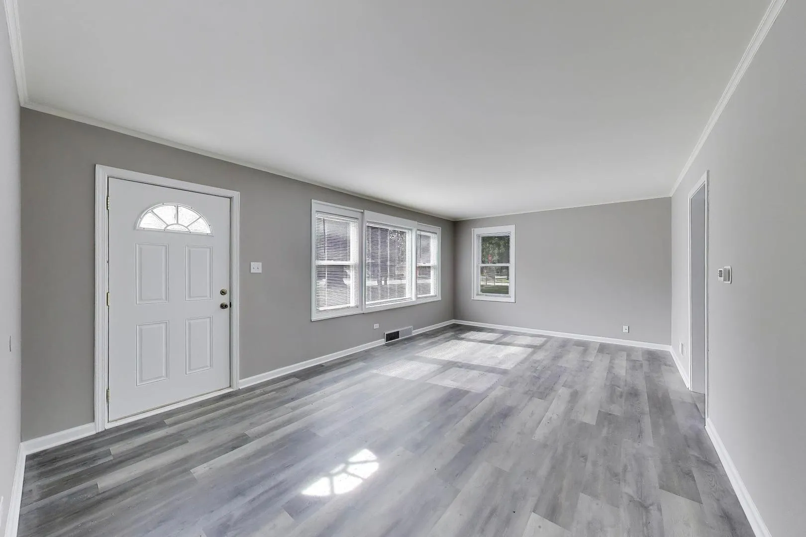 902 E Rockland Rd, , 60048, USA 60048-Libertyville-IL