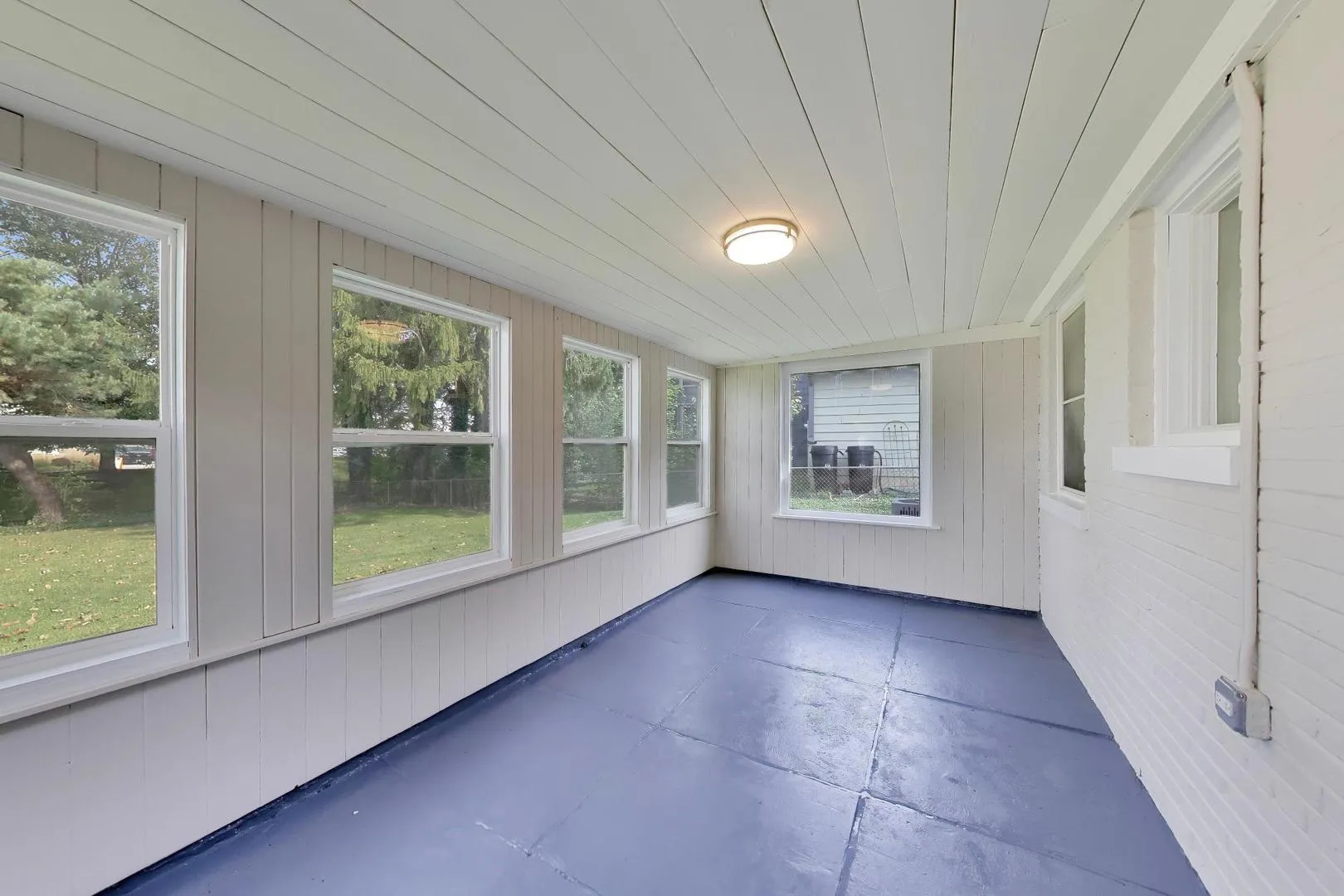 902 E Rockland Rd, , 60048, USA 60048-Libertyville-IL