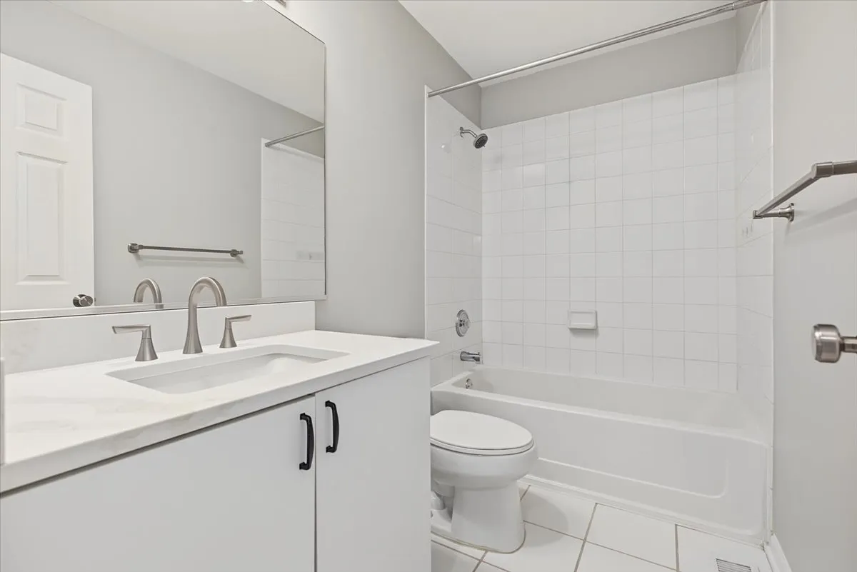 473 River Bend Rd, ,  60540, USA 60540-unit#115-Naperville-IL