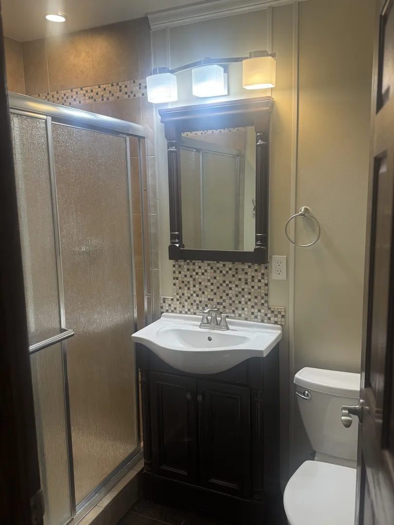 8970 N Parkside Ave, ,  60016, USA 60016-unit#304-Des Plaines-IL