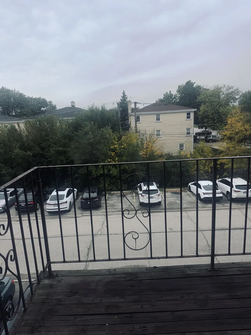 8970 N Parkside Ave, ,  60016, USA 60016-unit#304-Des Plaines-IL
