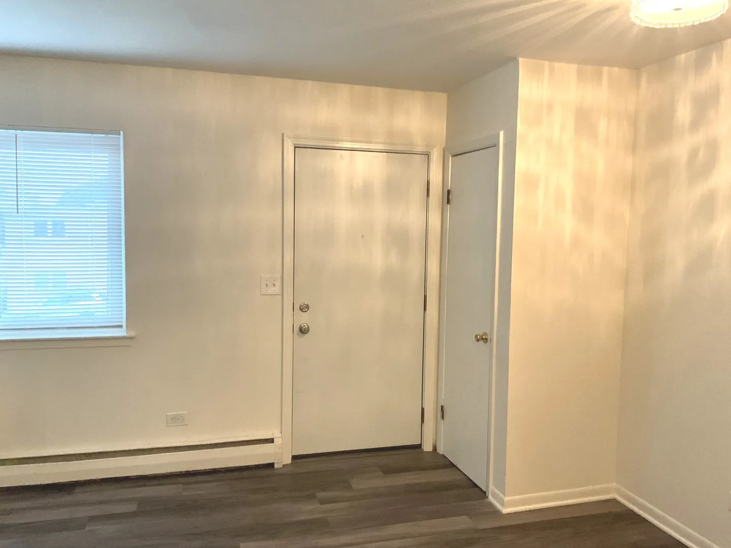 627 S Blanchard St, ,  60187, USA 60187-unit#B4-Wheaton-IL