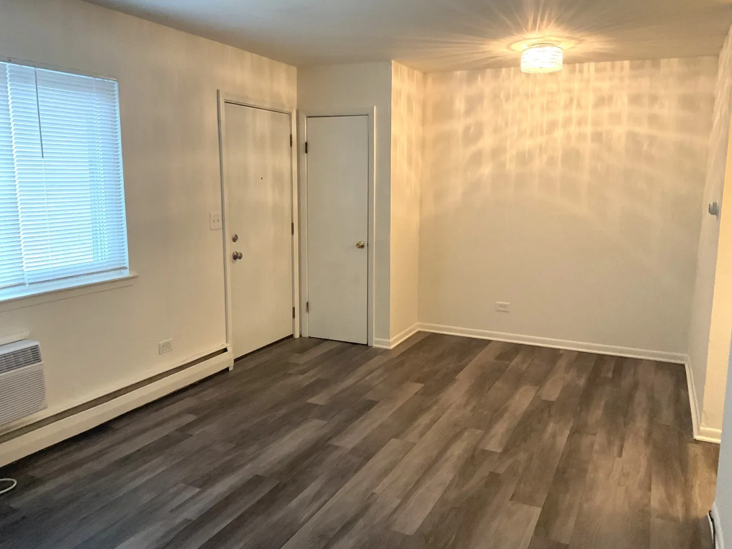 627 S Blanchard St, ,  60187, USA 60187-unit#B4-Wheaton-IL