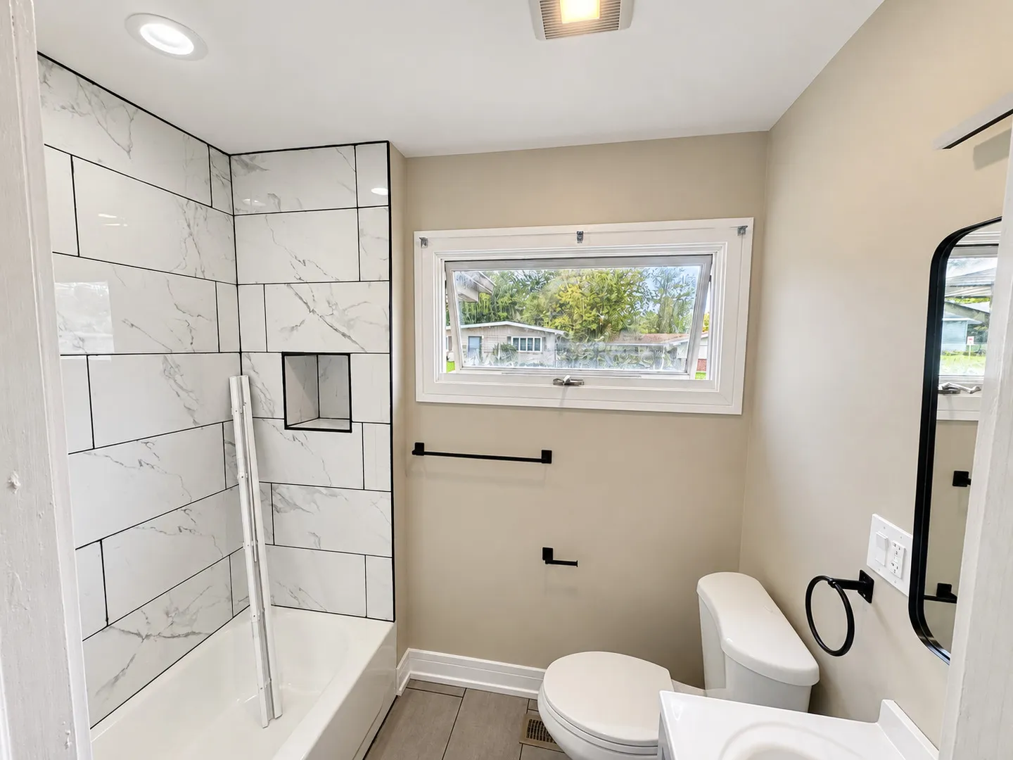 204 Shabbona Dr, , 60466, USA 60466-Park Forest-IL
