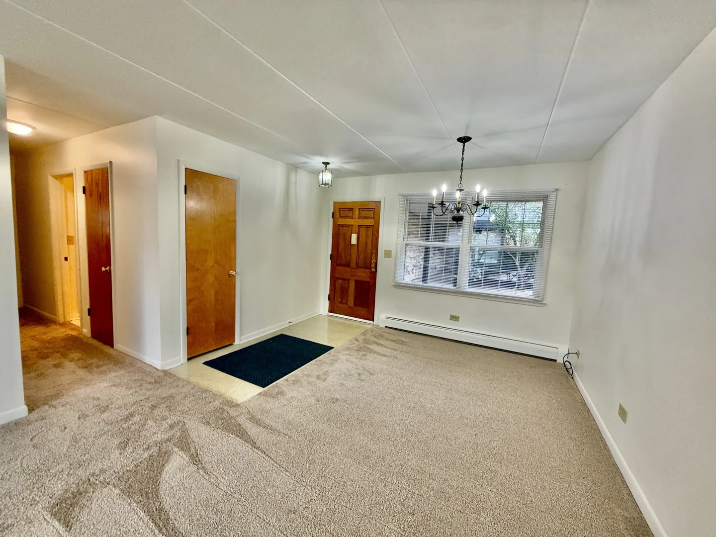 130 Douglas Ave, , 60540, USA 60540-unit#4-Naperville-IL