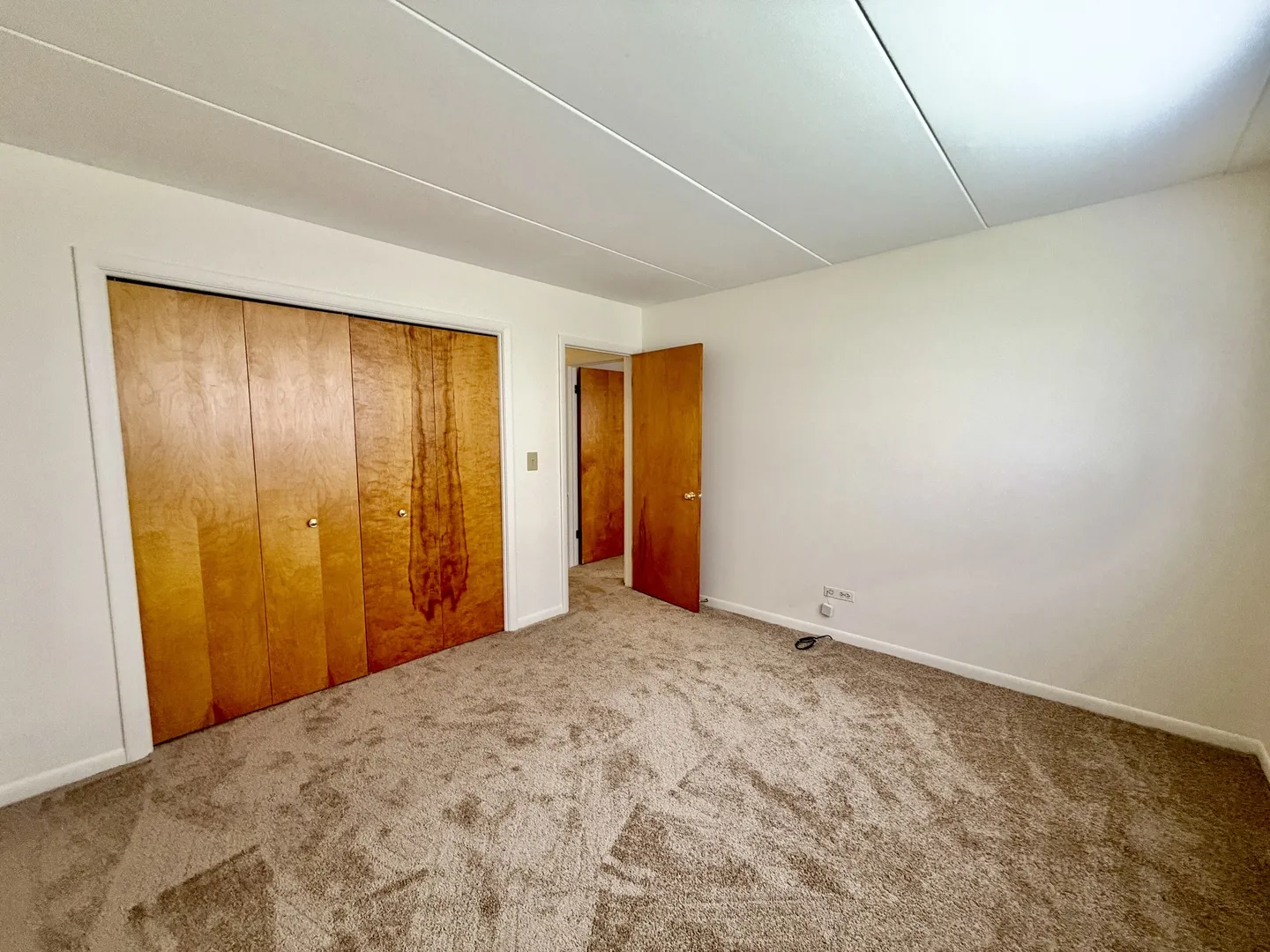 130 Douglas Ave, , 60540, USA 60540-unit#4-Naperville-IL
