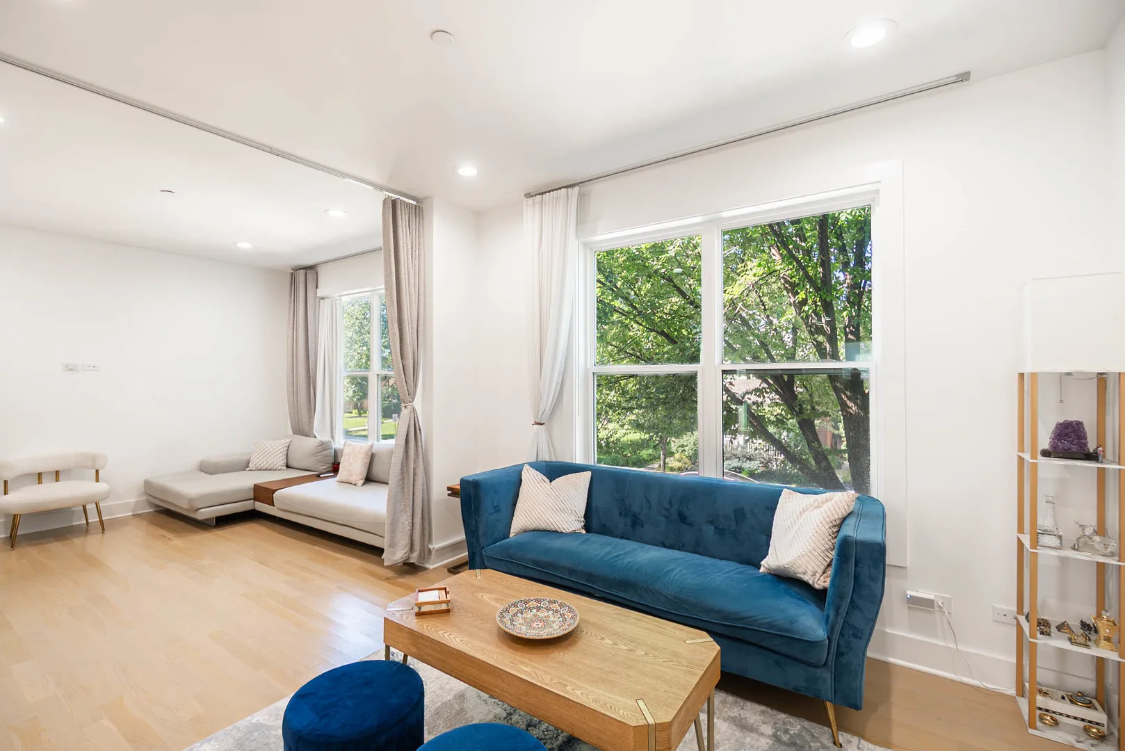 8127 Floral Ave, , 60077, USA 60077-Skokie-IL