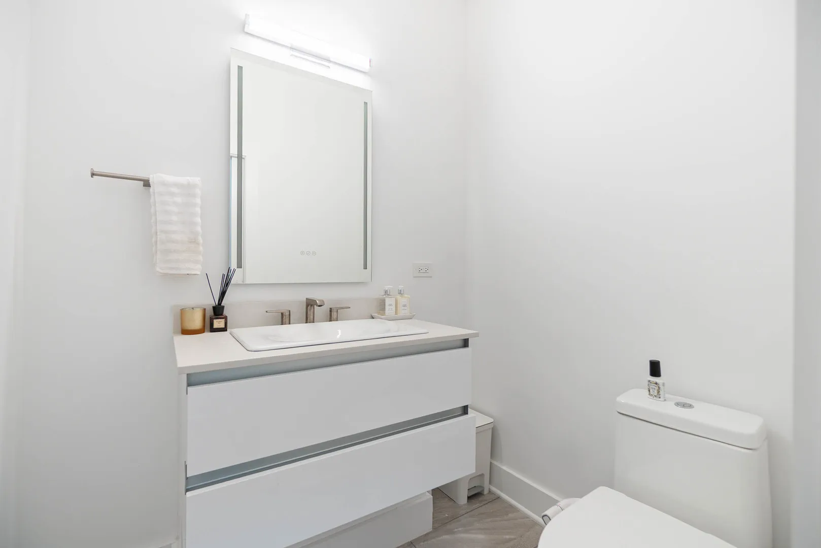 8127 Floral Ave, , 60077, USA 60077-Skokie-IL