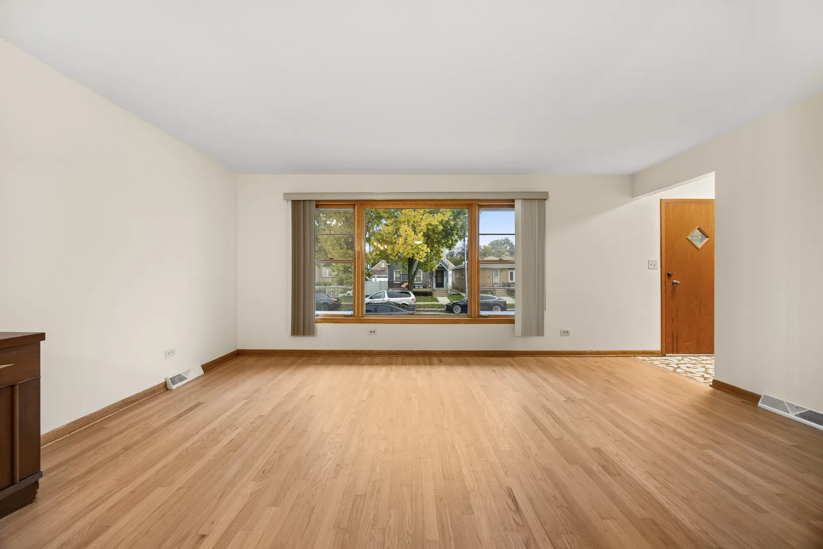 3927 N Pontiac Ave, ,  60634, USA 60634-Chicago-IL