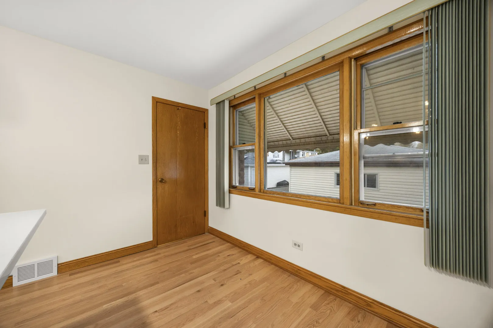 3927 N Pontiac Ave, ,  60634, USA 60634-Chicago-IL