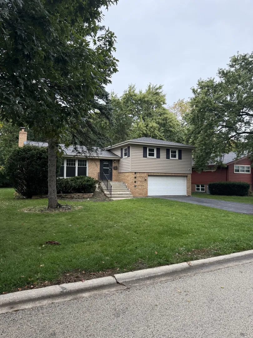 864 Bittersweet Dr, , 60062, USA 60062-Northbrook-IL