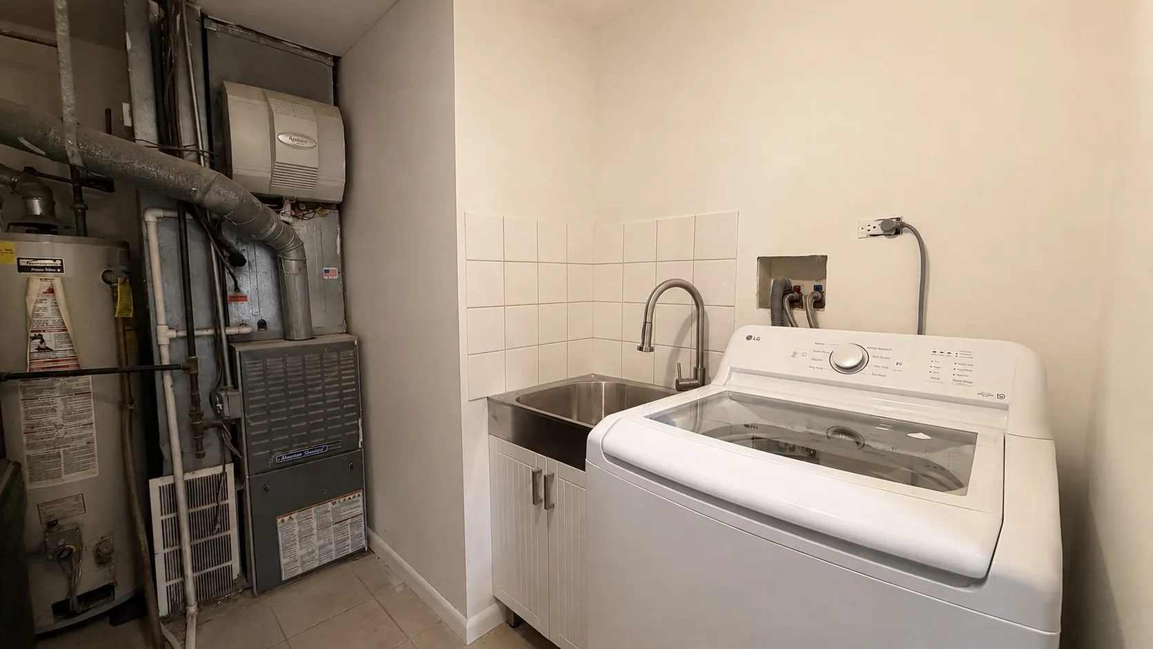 23689 N Midlothian Rd, ,  60047, USA 60047-Lake Zurich-IL