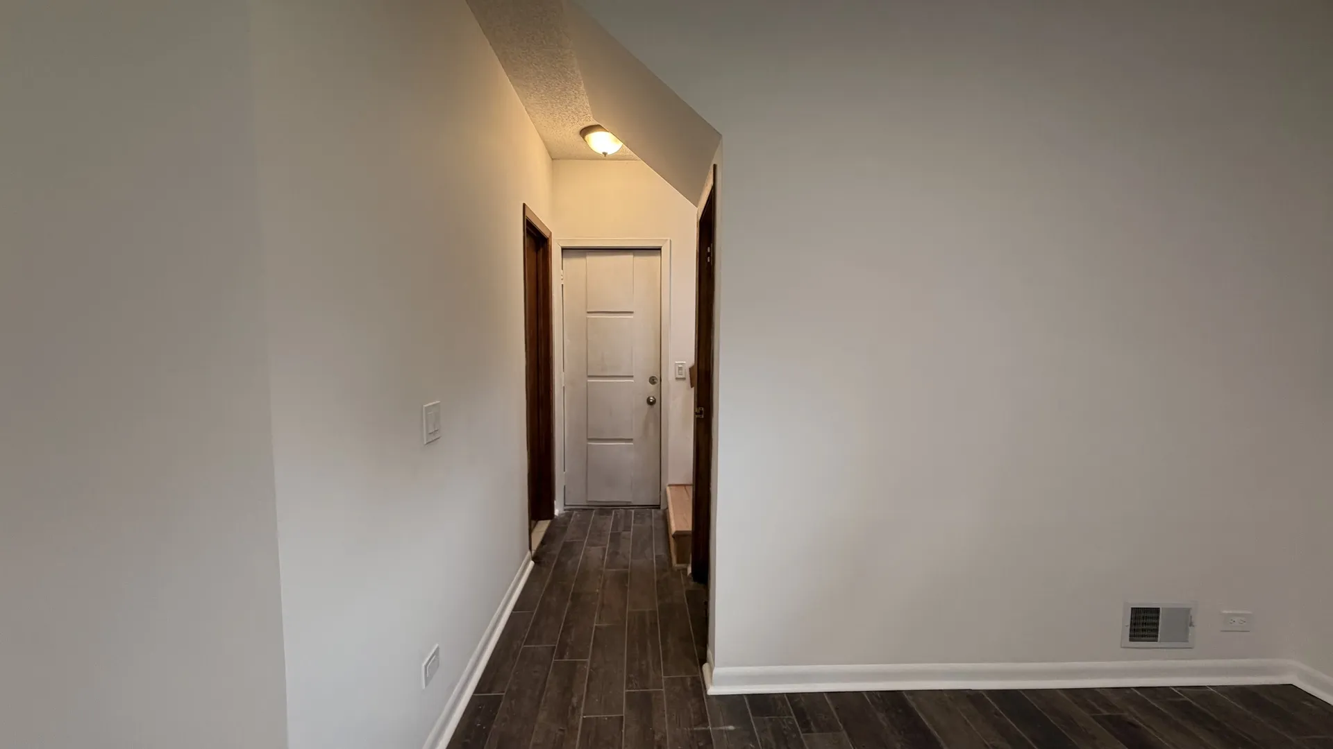 23689 N Midlothian Rd, ,  60047, USA 60047-Lake Zurich-IL