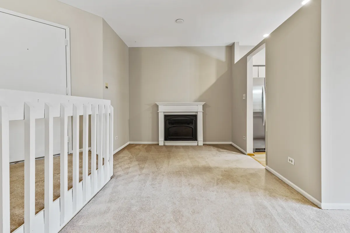 1665 Commodore Ct, , 60193, USA 60193-unit#7-Schaumburg-IL