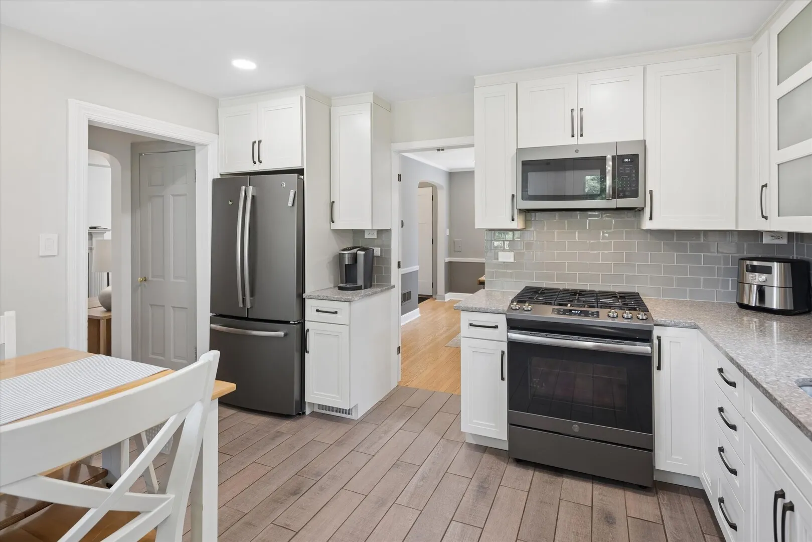 5825 N Caldwell Ave, ,  60646, USA 60646-Chicago-IL