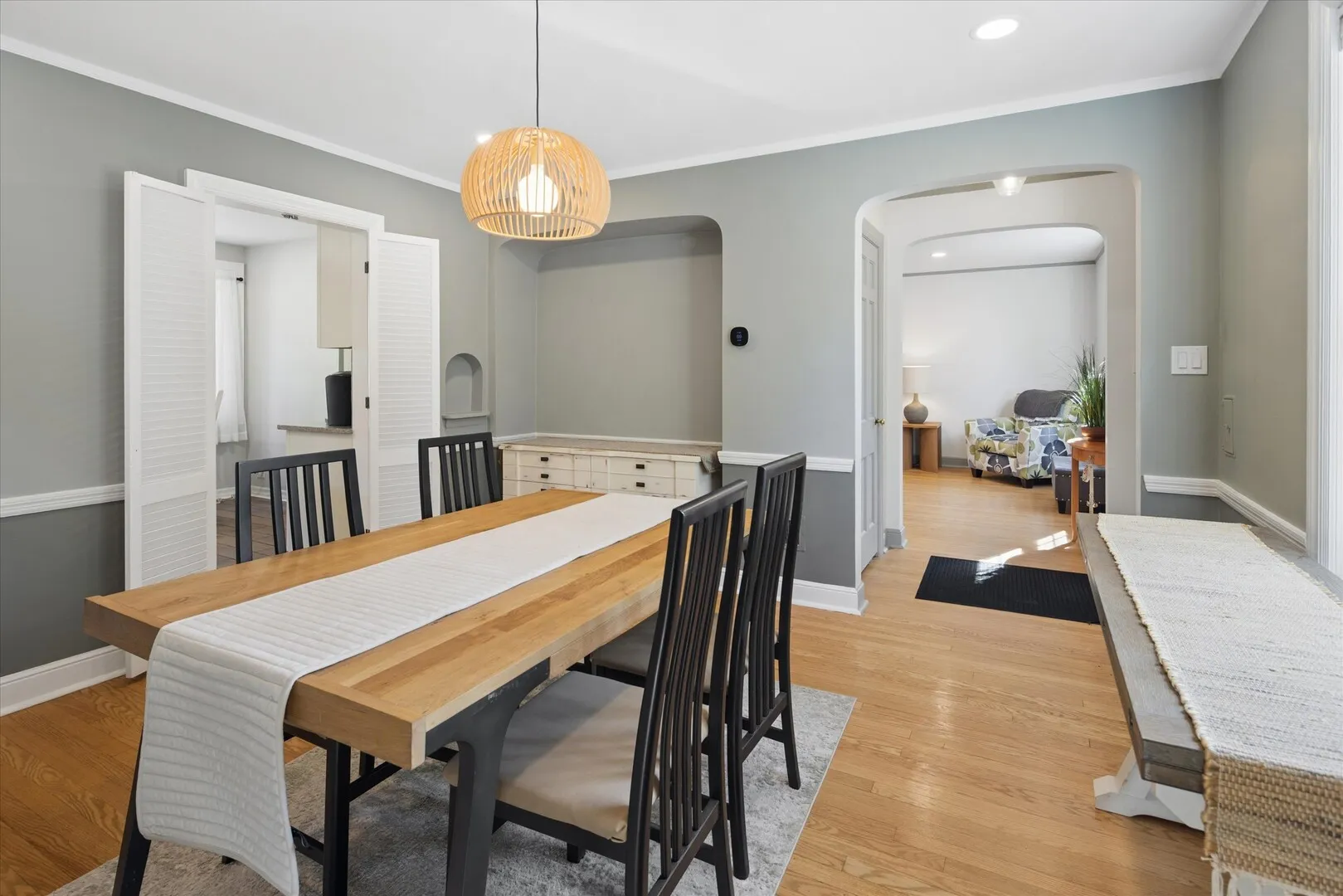 5825 N Caldwell Ave, ,  60646, USA 60646-Chicago-IL
