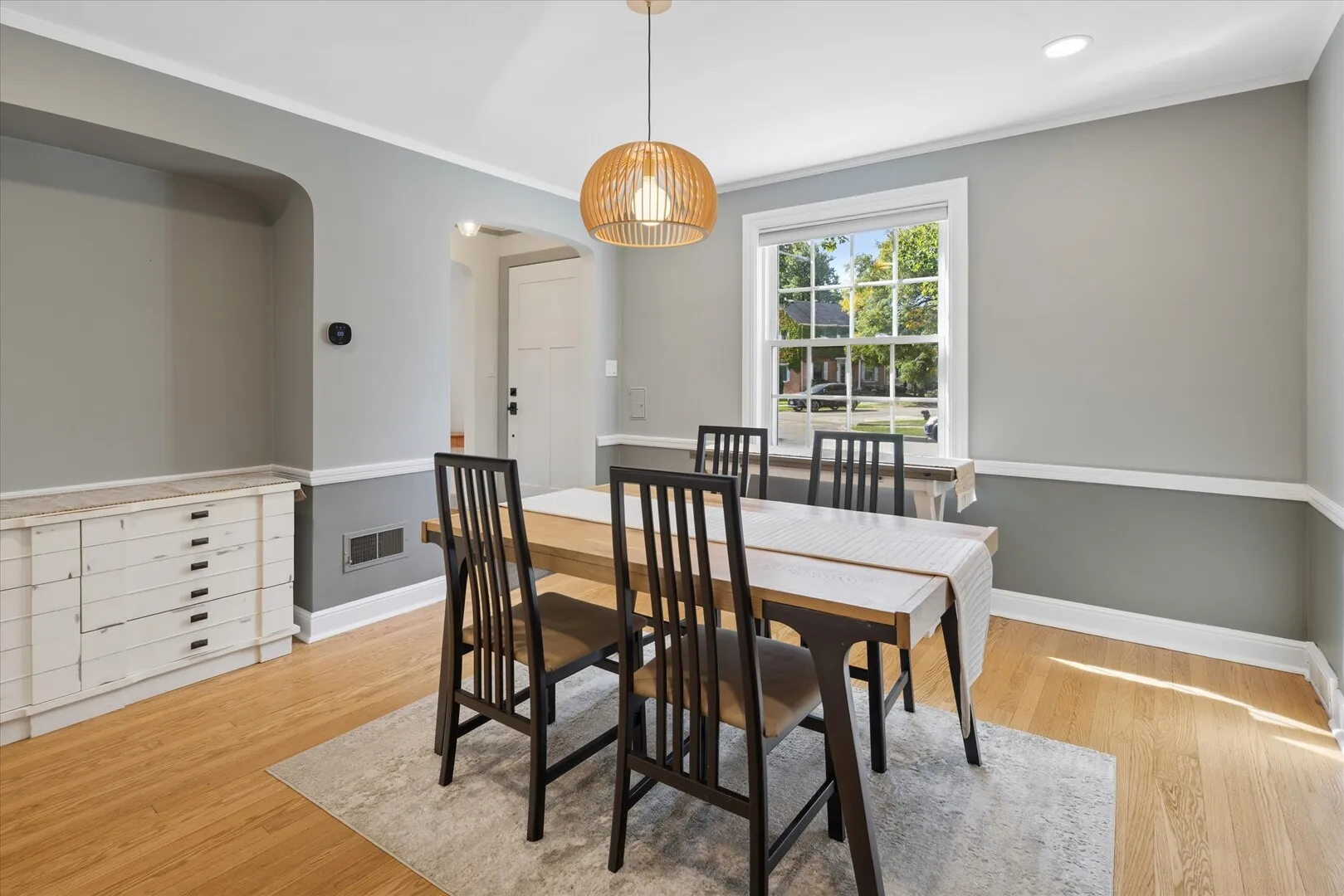 5825 N Caldwell Ave, ,  60646, USA 60646-Chicago-IL