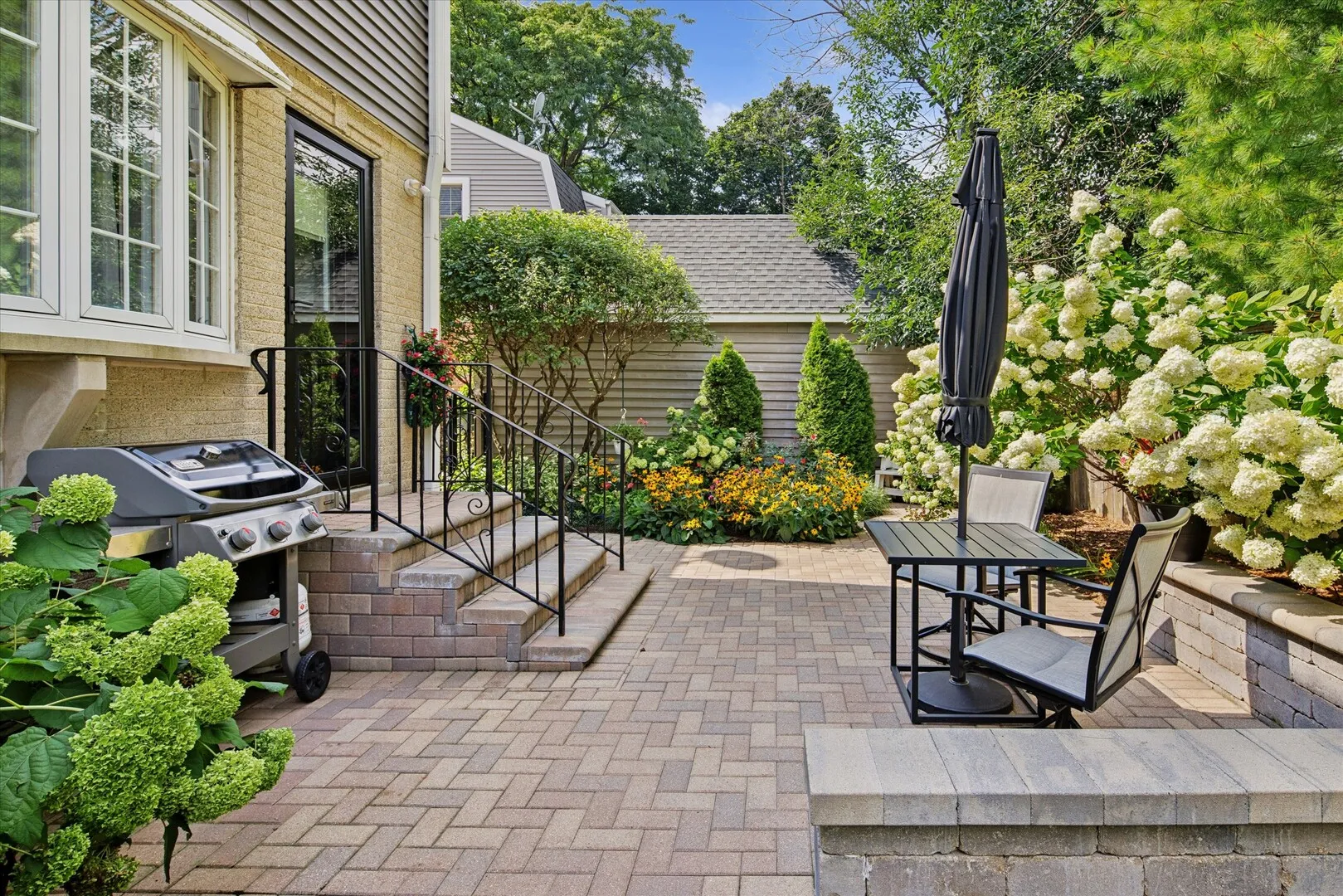 5825 N Caldwell Ave, ,  60646, USA 60646-Chicago-IL