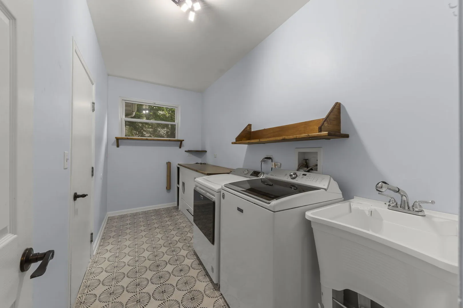 808 Livingston Ct, , 60540, USA 60540-Naperville-IL