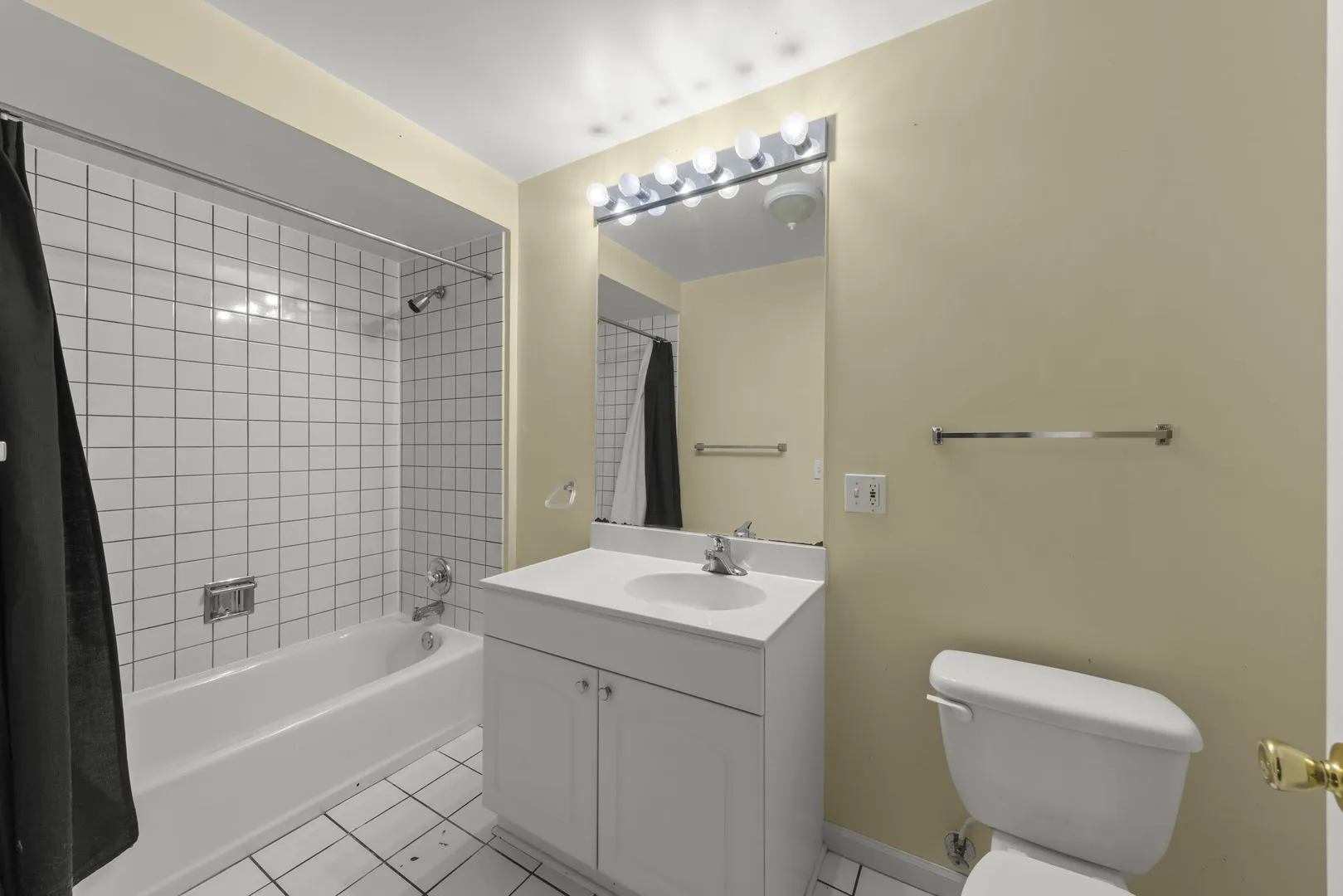 808 Livingston Ct, , 60540, USA 60540-Naperville-IL
