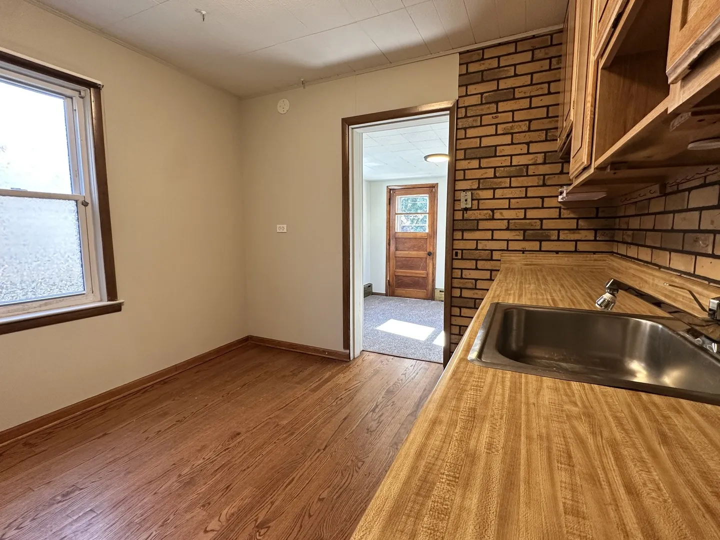 10816 S Central Park Ave, ,  60655, USA 60655-Chicago-IL