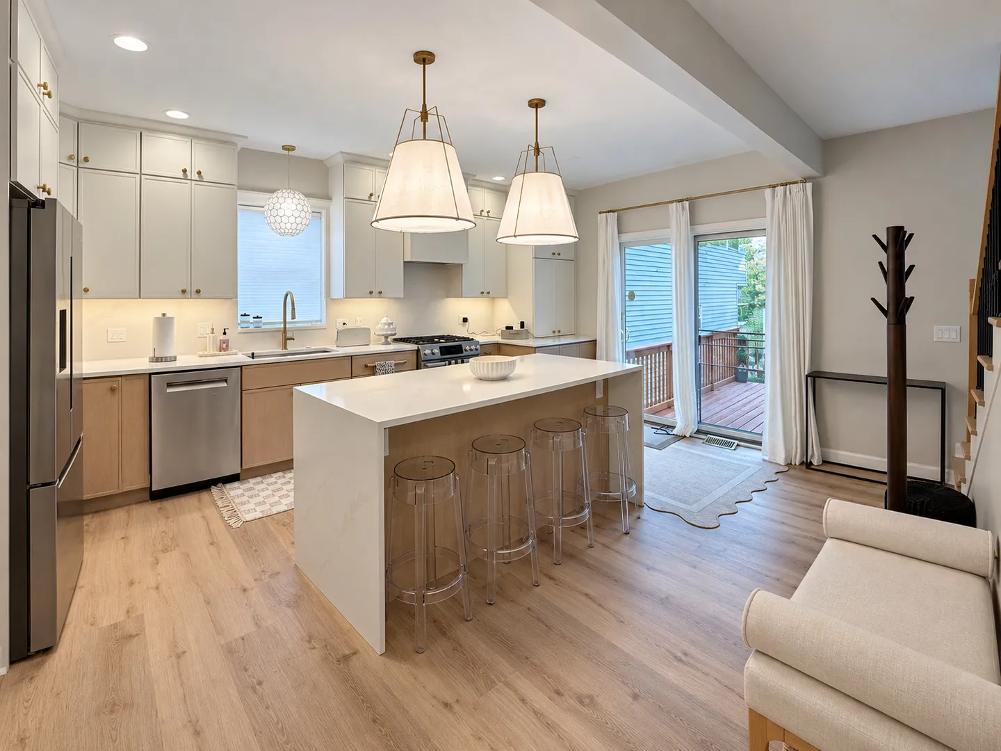 3914 N Mozart St, , 60618, USA 60618-Chicago-IL