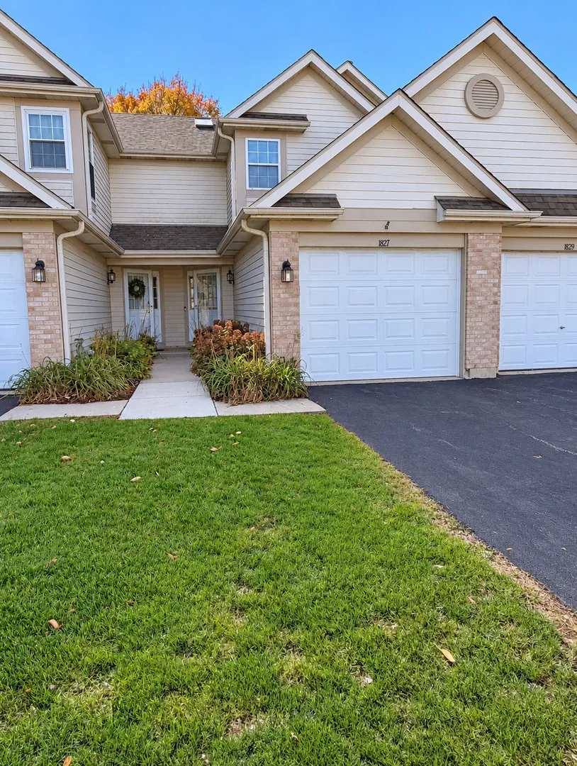 1827 Grove Ave, , 60193, USA 60193-Schaumburg-IL