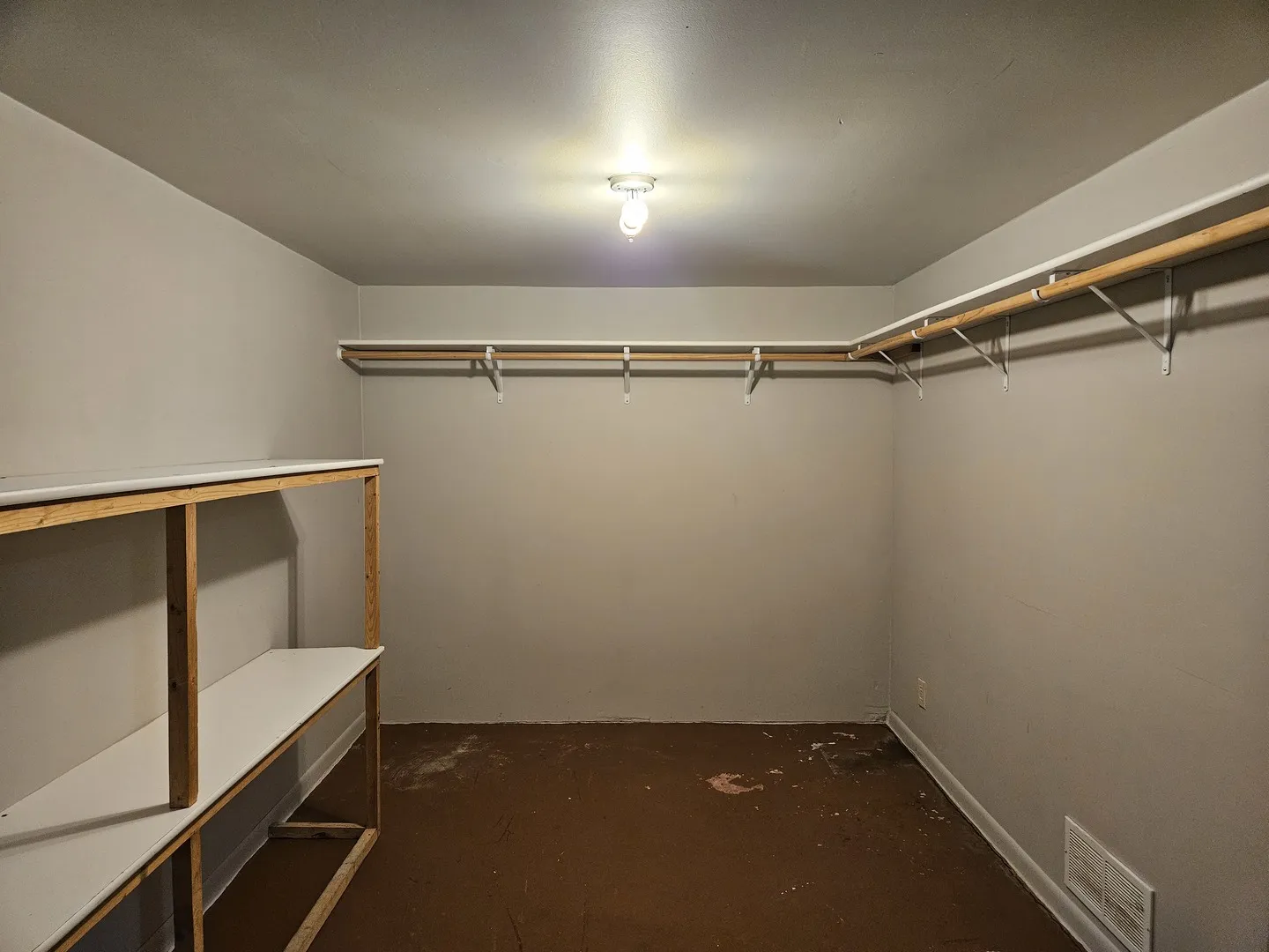 102 Kansas St, , 60134, USA 60134-Geneva-IL