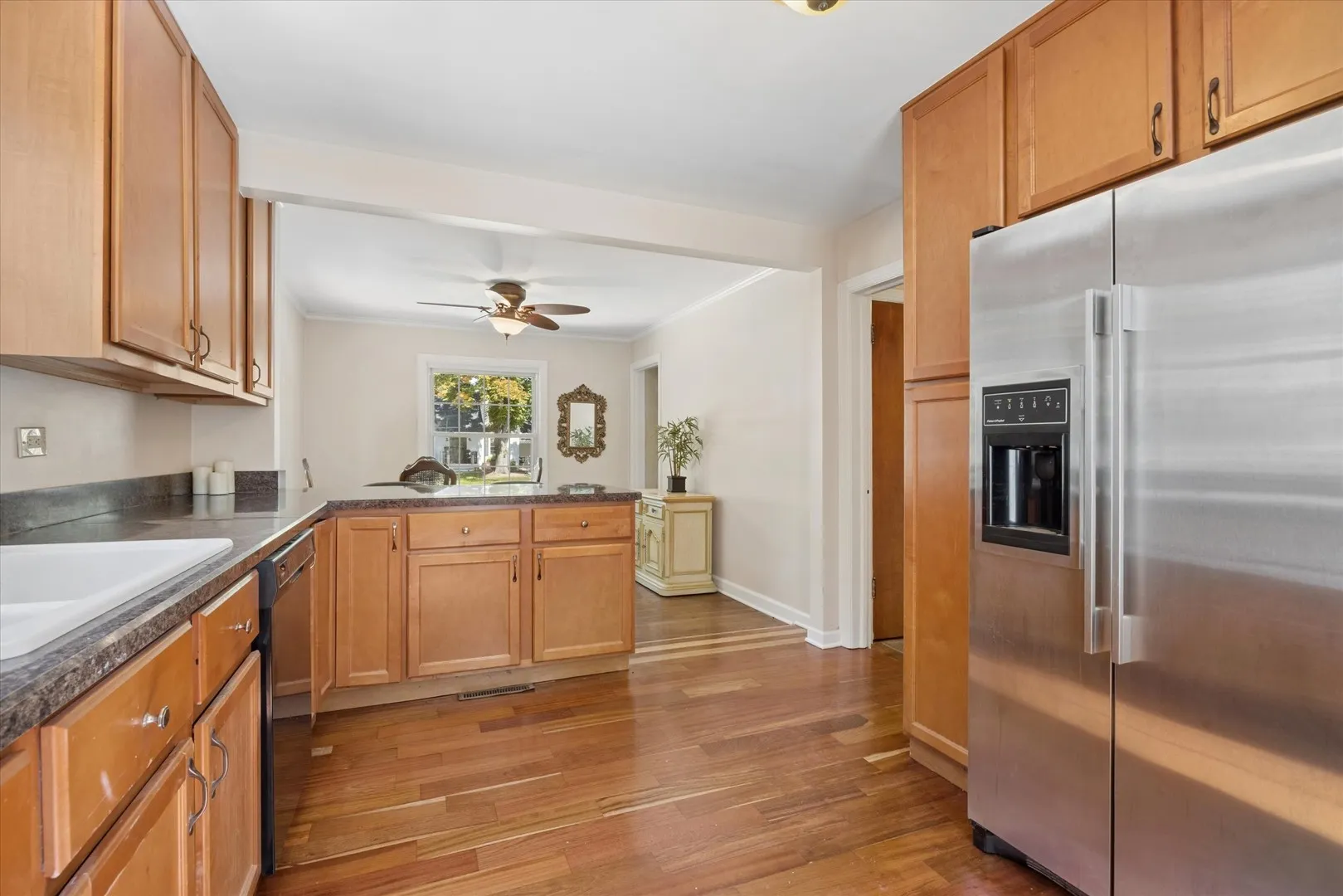 1902 E Indiana St, , 60187, USA 60187-Wheaton-IL