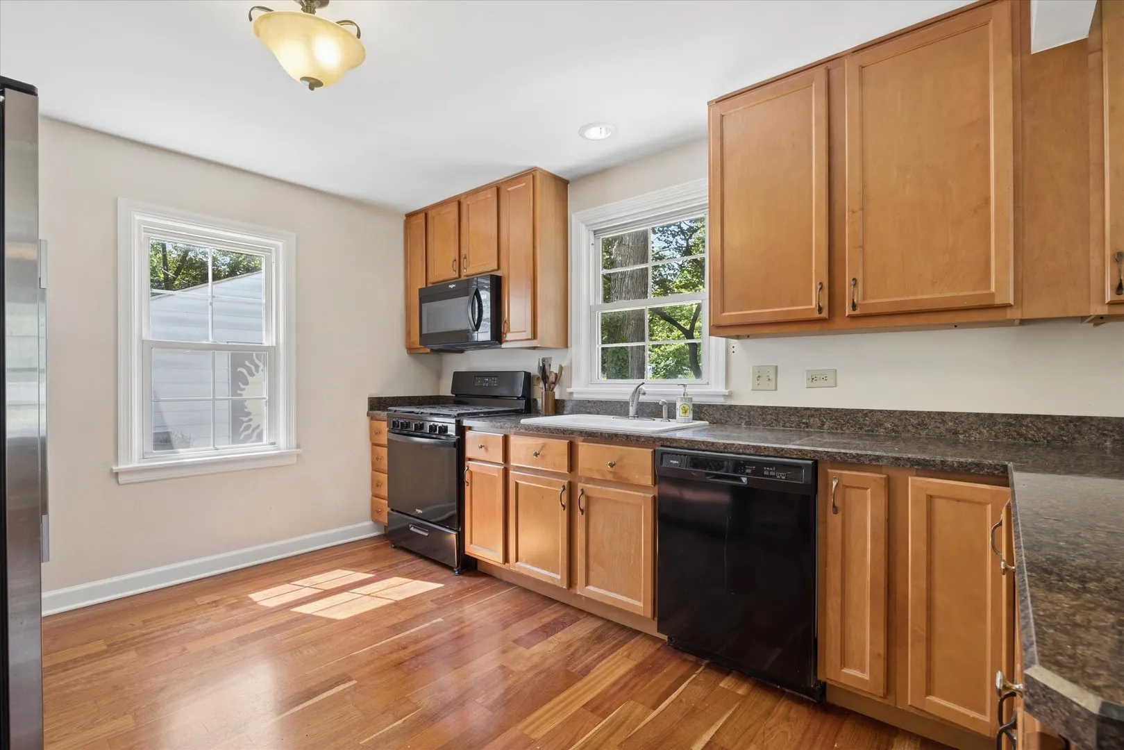 1902 E Indiana St, , 60187, USA 60187-Wheaton-IL
