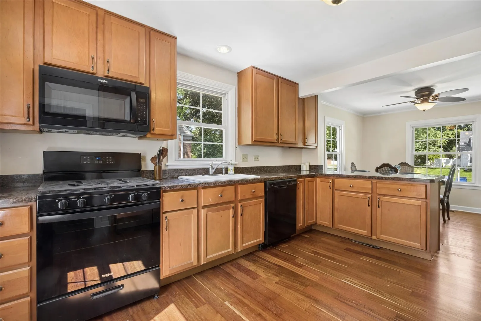 1902 E Indiana St, , 60187, USA 60187-Wheaton-IL