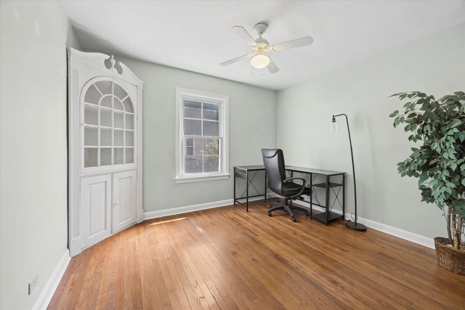 1902 E Indiana St, , 60187, USA 60187-Wheaton-IL