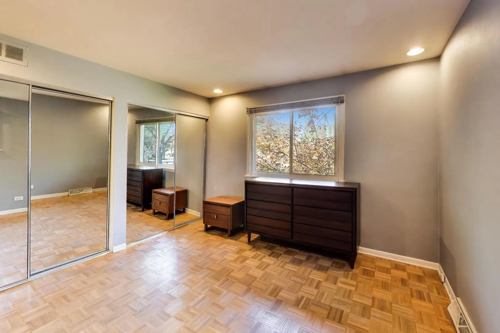 31 Mulberry E Rd, ,  60015, USA 60015-Deerfield-IL