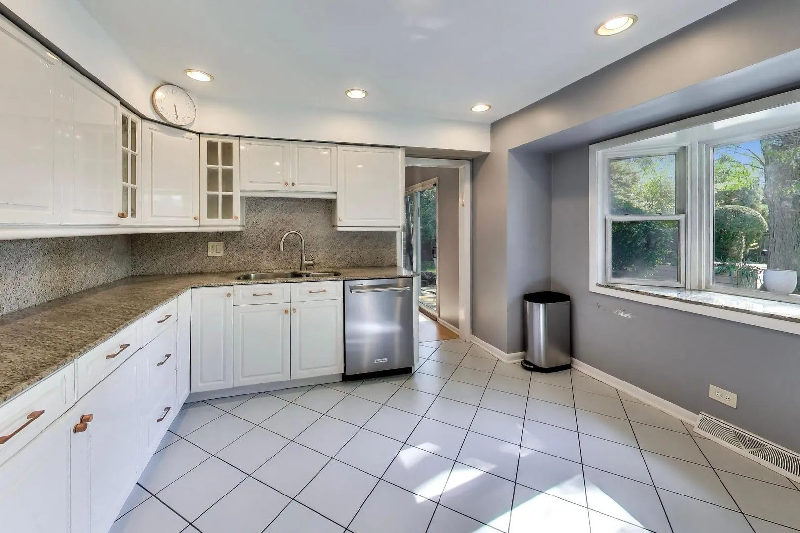 31 Mulberry E Rd, ,  60015, USA 60015-Deerfield-IL