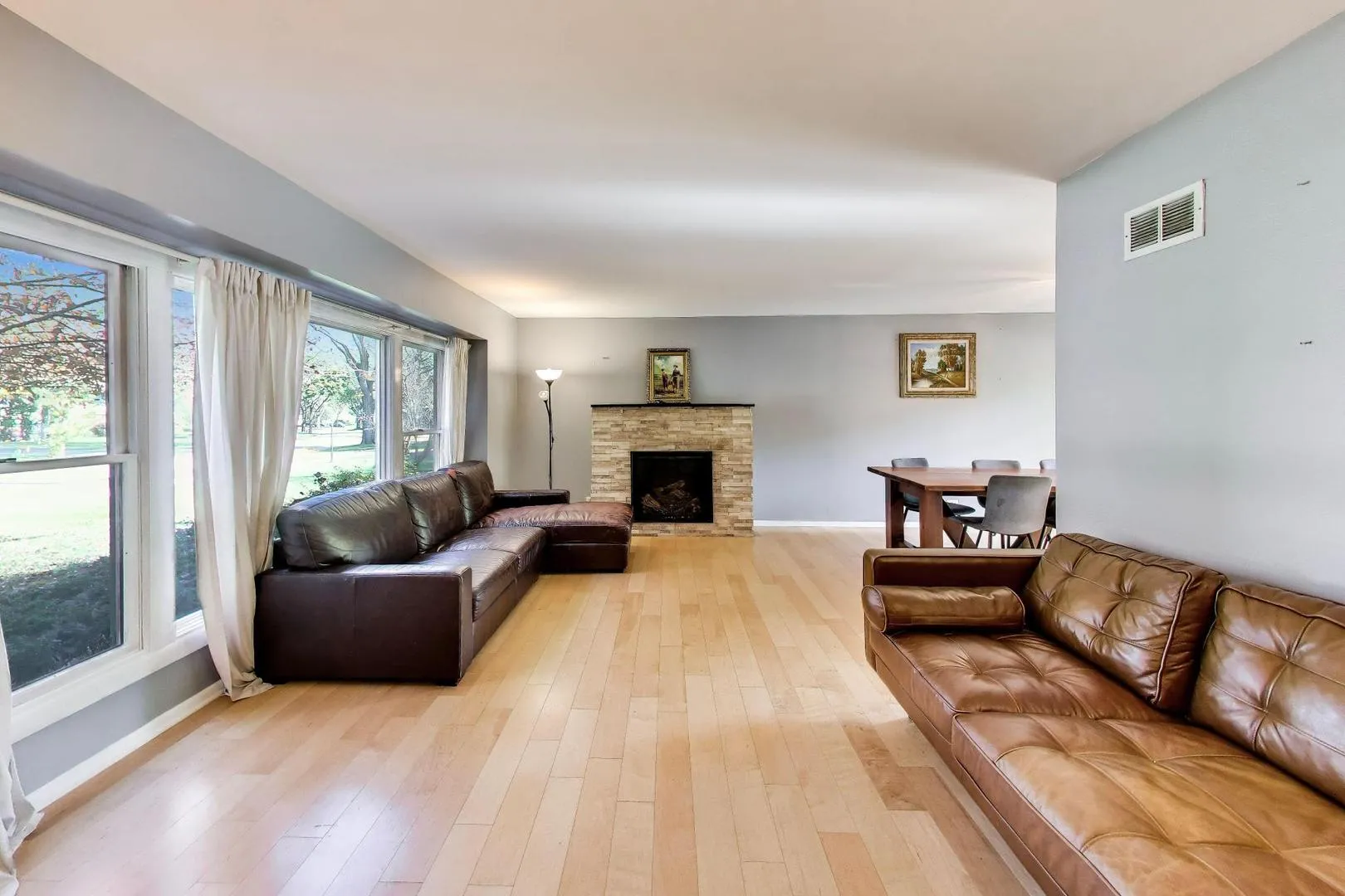 31 Mulberry E Rd, ,  60015, USA 60015-Deerfield-IL