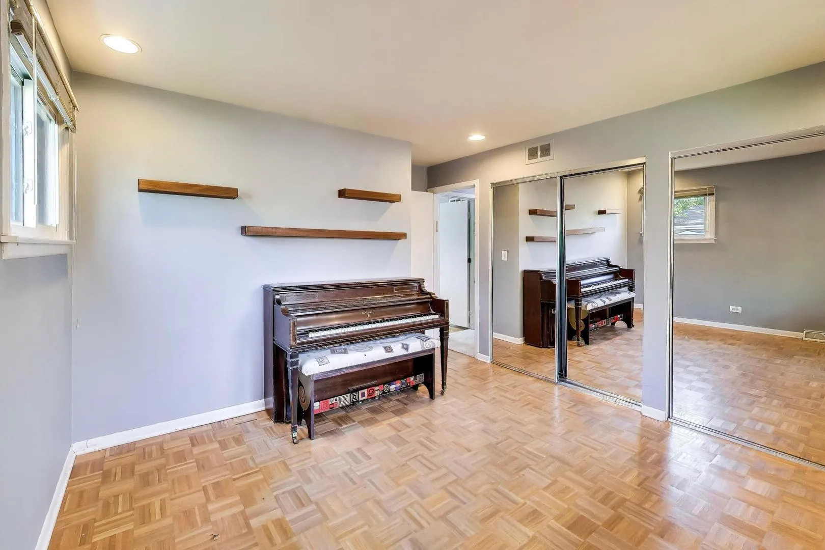 31 Mulberry E Rd, ,  60015, USA 60015-Deerfield-IL