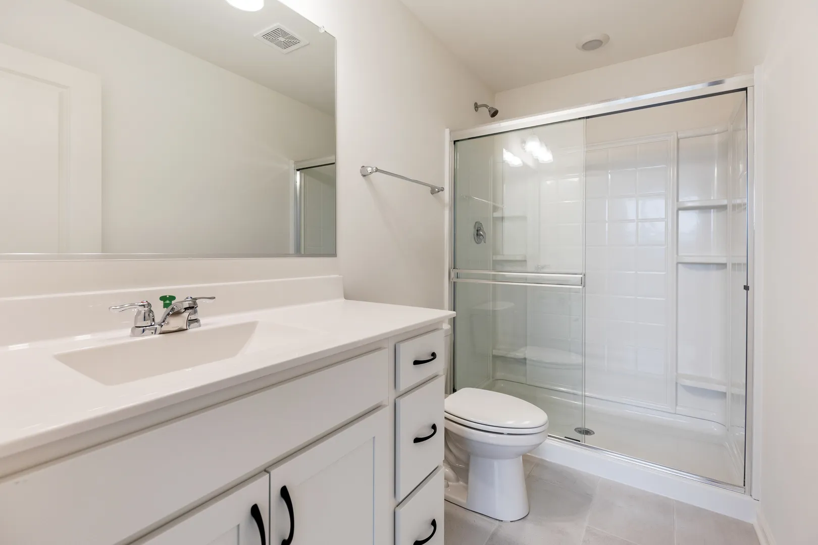 1283 Lakepointe Dr, ,  60173, USA 60173-Schaumburg-IL