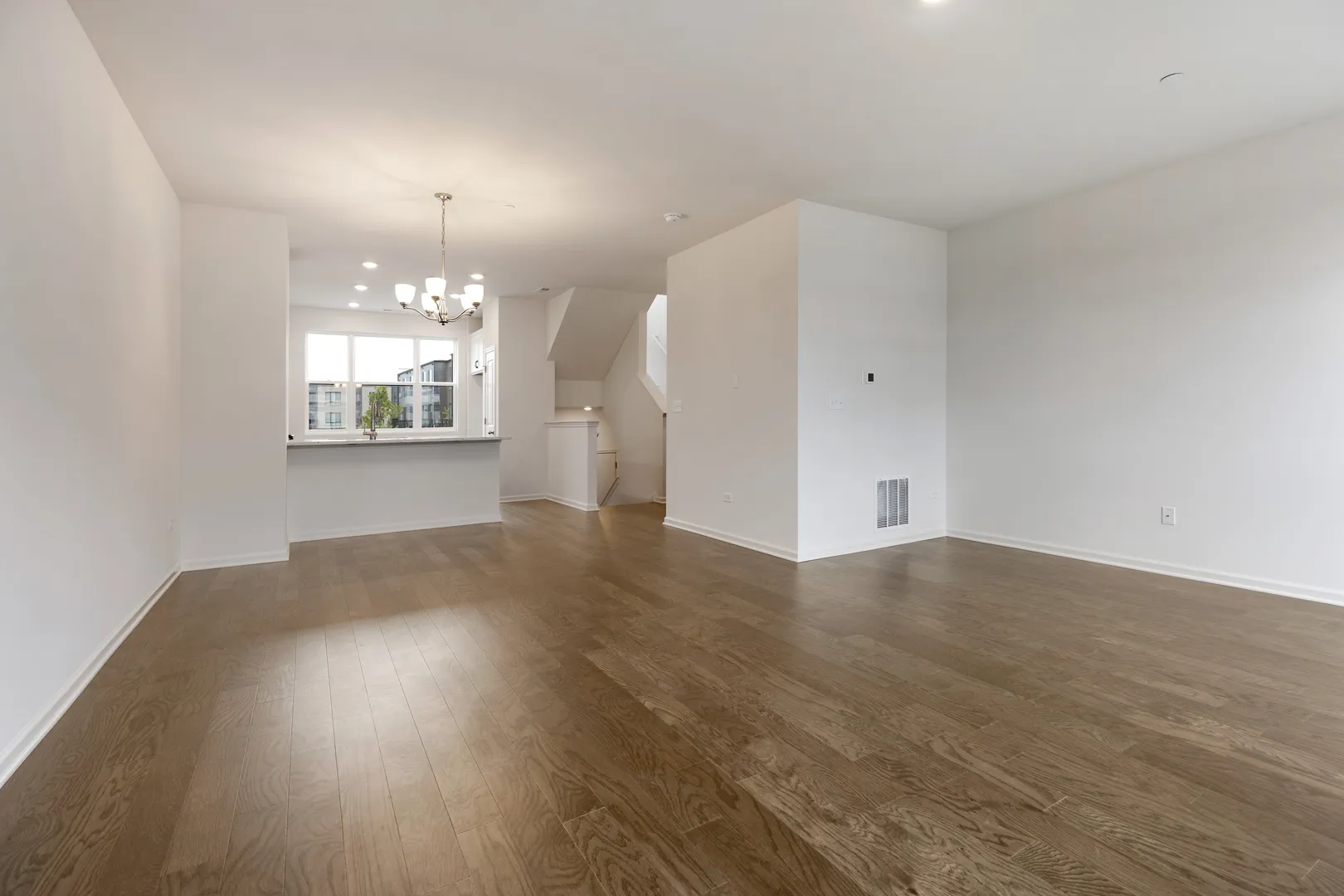 1283 Lakepointe Dr, ,  60173, USA 60173-Schaumburg-IL