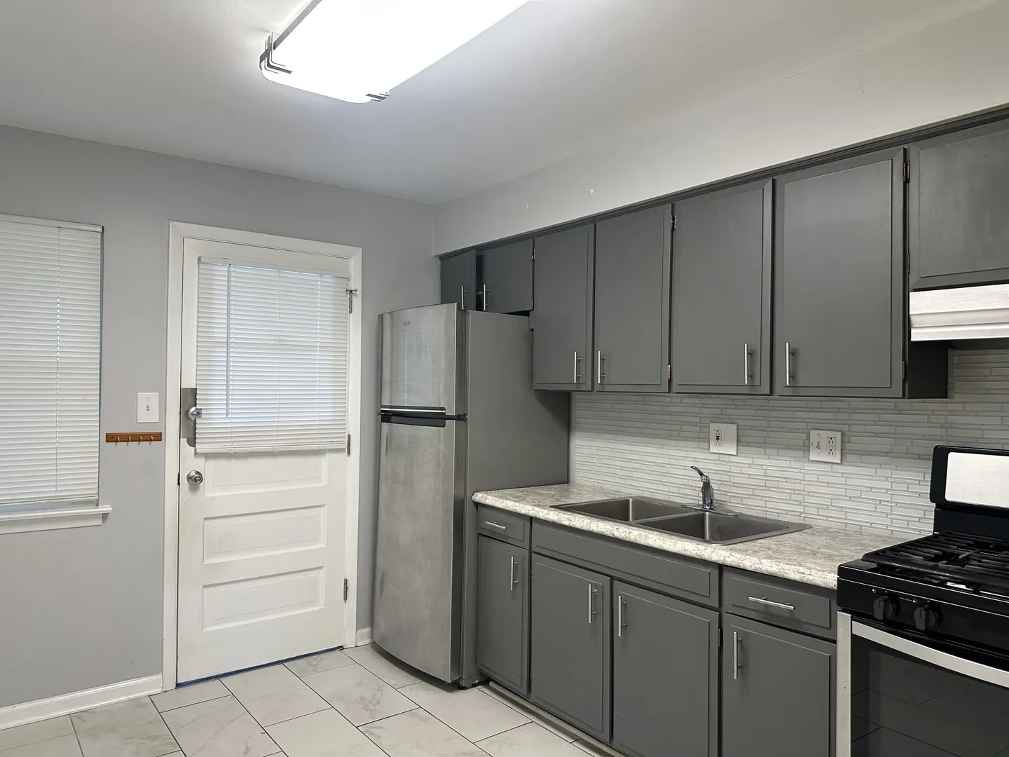 8805 N Dee Rd, , 60016, USA 60016-unit#1N-Des Plaines-IL