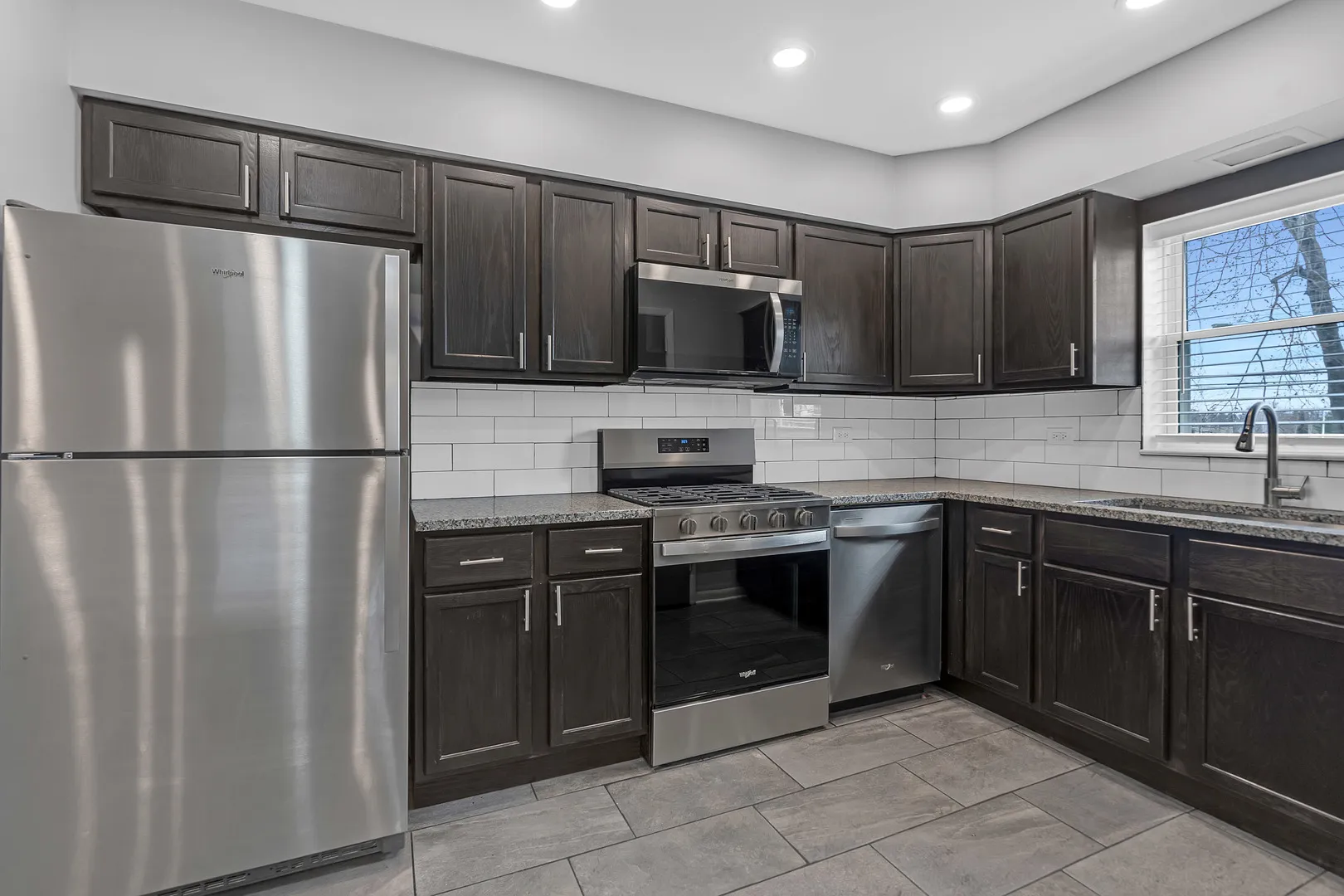 573 Dorothy Dr, , 60016, USA 60016-unit#2-Des Plaines-IL