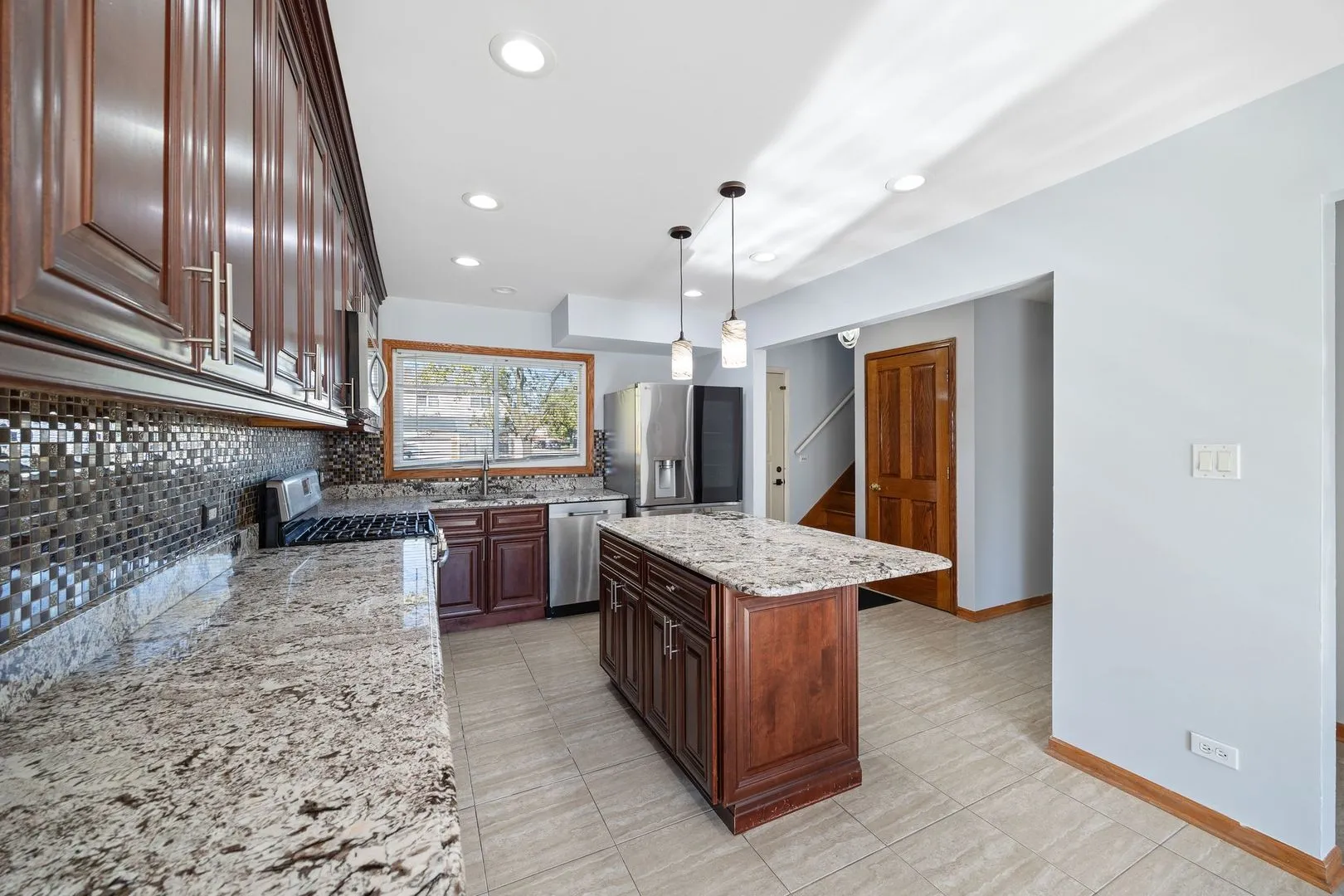 9065 W Oaks Ave, , 60016, USA 60016-Des Plaines-IL