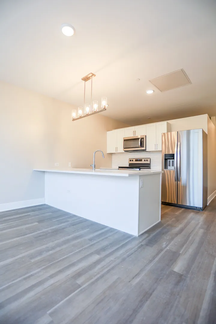 880 Lee St, ,  60016, USA 60016-unit#210-Des Plaines-IL