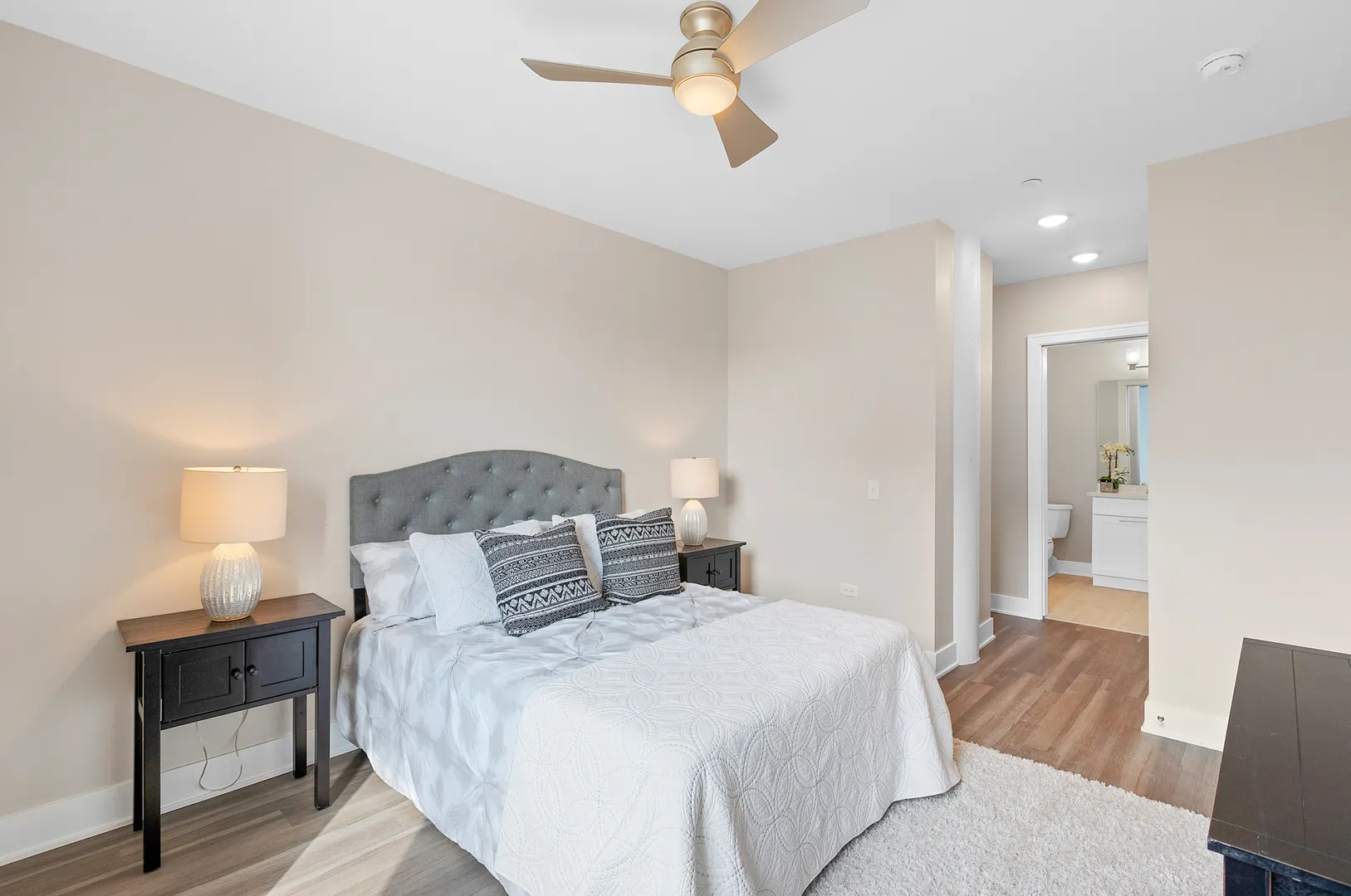 880 Lee St, , 60016, USA 60016-unit#214-Des Plaines-IL