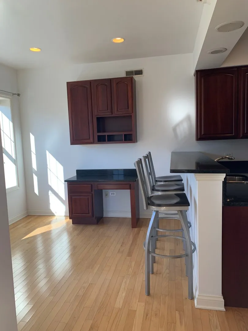 101 Pointe Dr, ,  60062, USA 60062-unit#109-Northbrook-IL