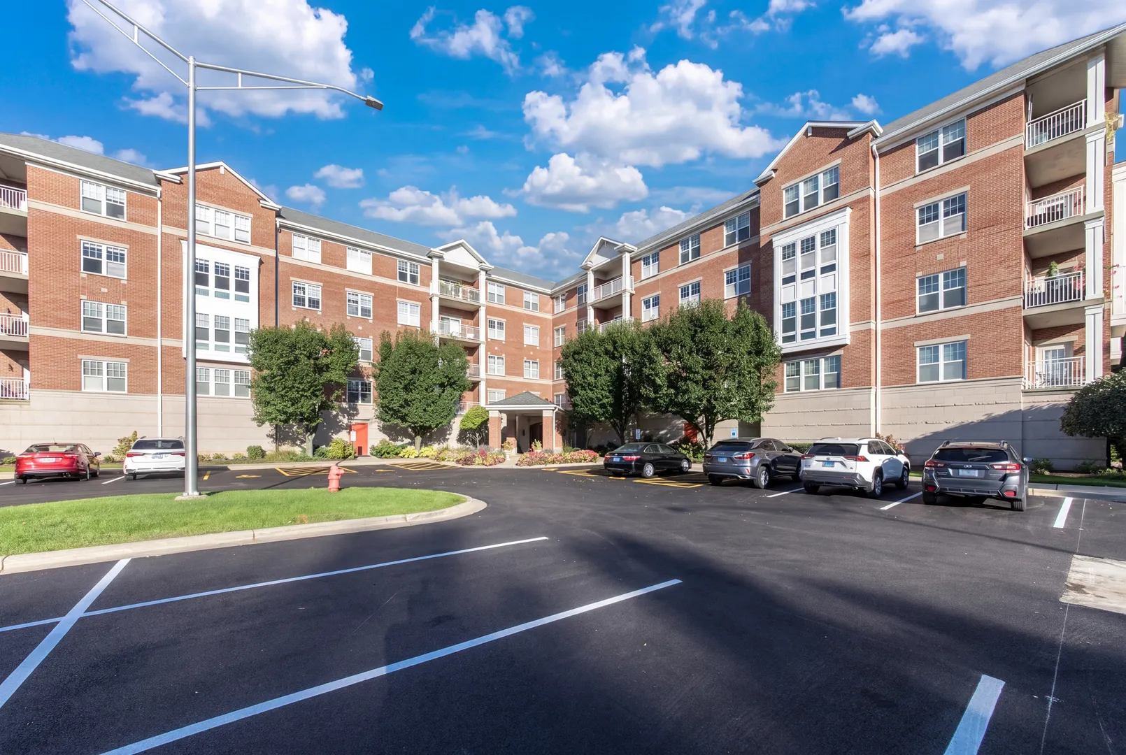 101 Pointe Dr, , 60062, USA 60062-unit#109-Northbrook-IL