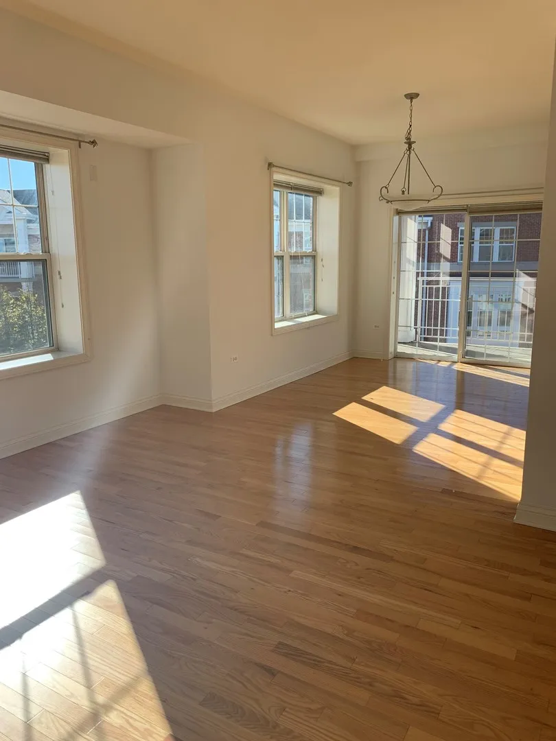 101 Pointe Dr, ,  60062, USA 60062-unit#109-Northbrook-IL
